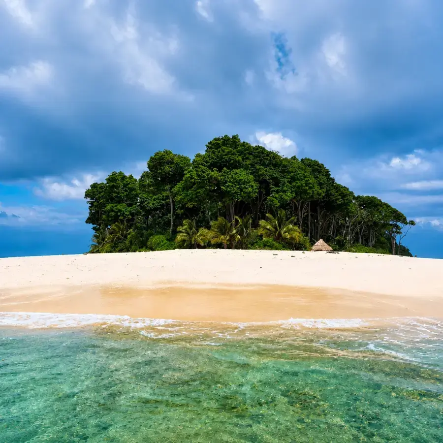 Sandbar island fringed by coral, Shaheed Dweep (Neil Island)